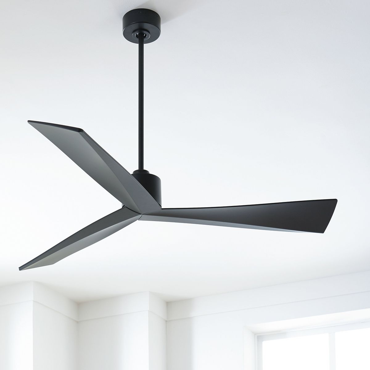 Black Ceiling Fans — Elegant Matte & Glossy Finishes