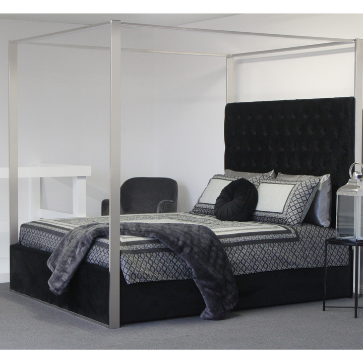 Alexandria King 4 Poster Bed Tufted Velluto Luxe Black velvet/Chrome