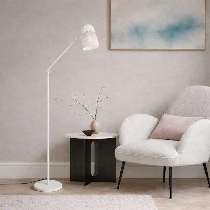 Cadena Floor Lamp in Black or White