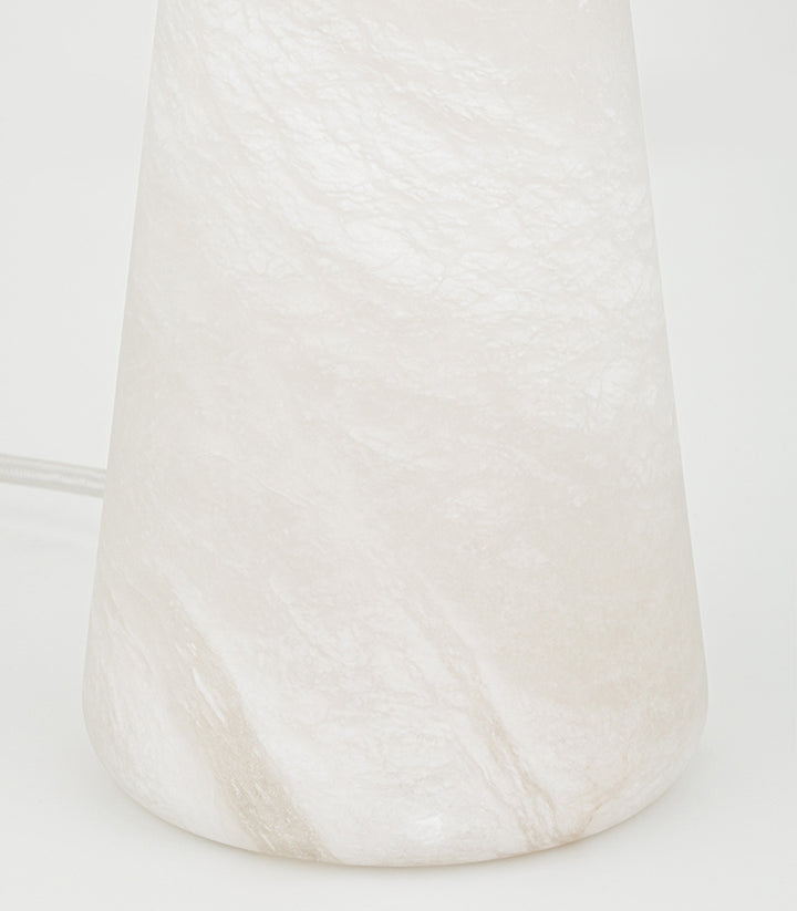 Montgomery Table Lamp – Elegant Lighting for Any Space