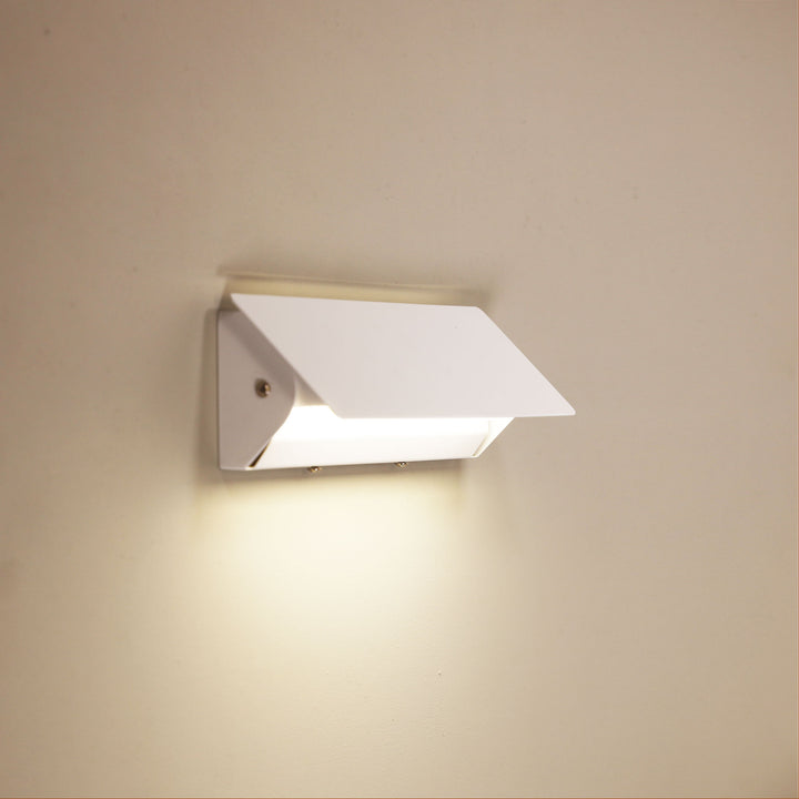 Nimmo 8W CTS LED Wall Light