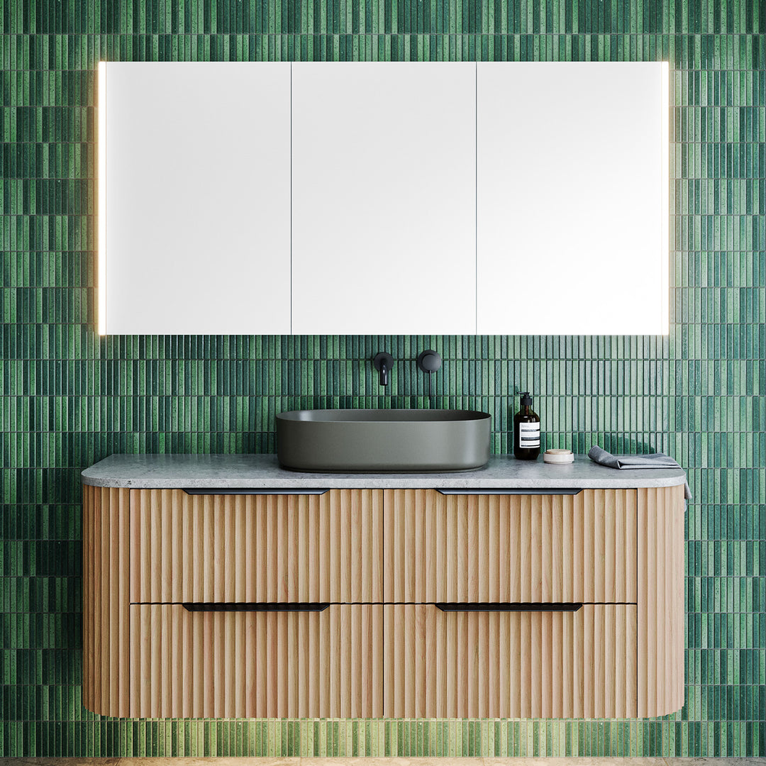 Socoa 1500mm Centre Bowl Wall-Hung Cabinet