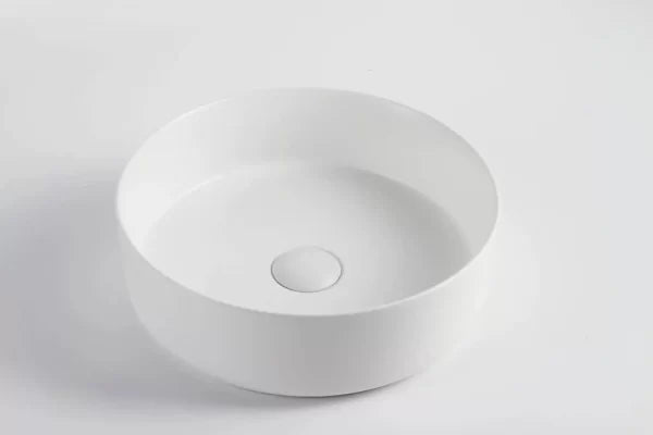 Venetian 900 Matte White – Wall Hung