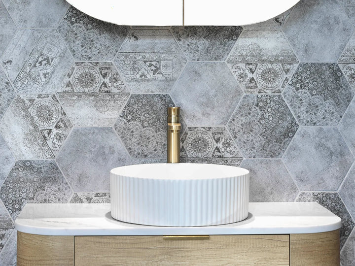 Marlo Round Fluted Basin 400x400x125 Matte Black & White