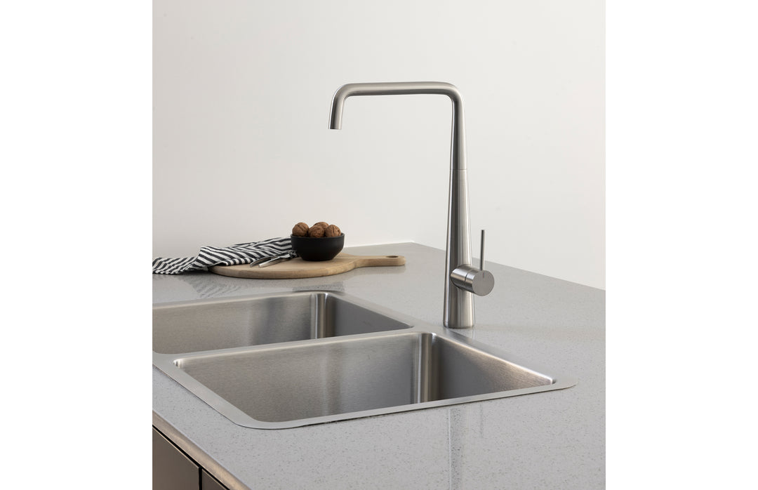 2000 Series Double Bowl Under / Over Sink